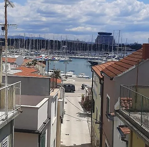 بيت للعطل House